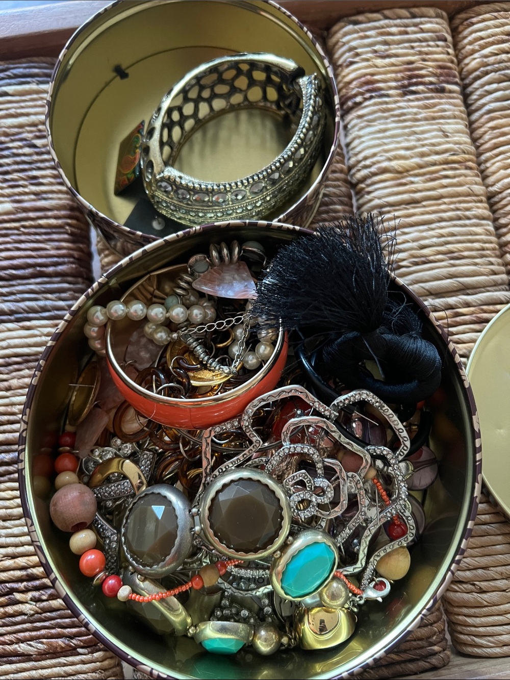 Decorative Metal Trinket Tins - Ornate Scroll Pattern